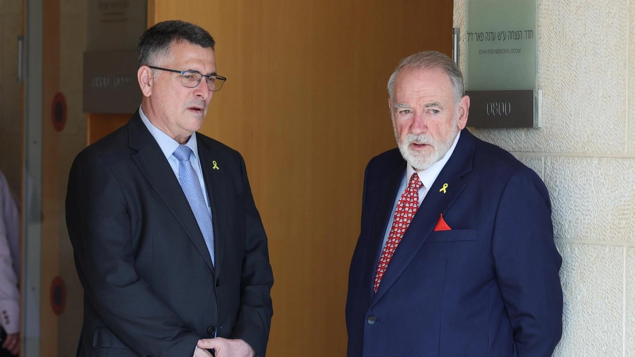 L'ambasciatore Huckabee, per chi vuole lasciare il paese L'ambasciatore Huckabee, per chi vuole lasciare il paese