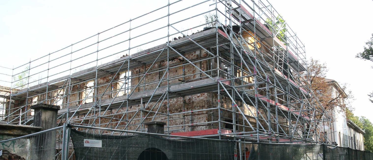 Monza apre 24 cantieri pubblici. Scuole, marciapiedi, municipio: "Ma i soldi non bastano mai"