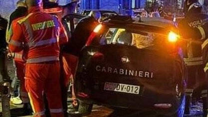 Ambulanza e carabinieri