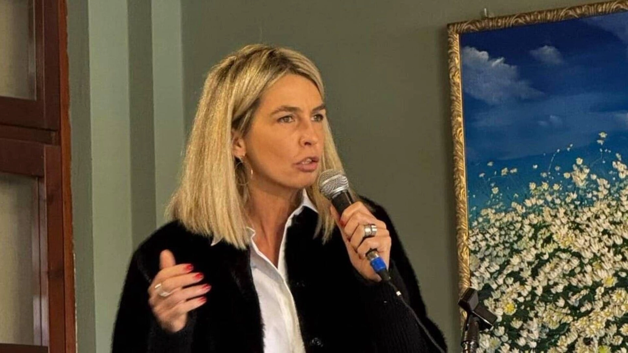 Lisa Molteni è la presidente dell’associazione “Unione frontalieri italiani in Svizzera“