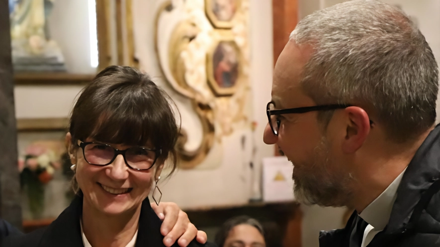 La consegna dei contributi alle onlus La consegna dei contributi alle onlus