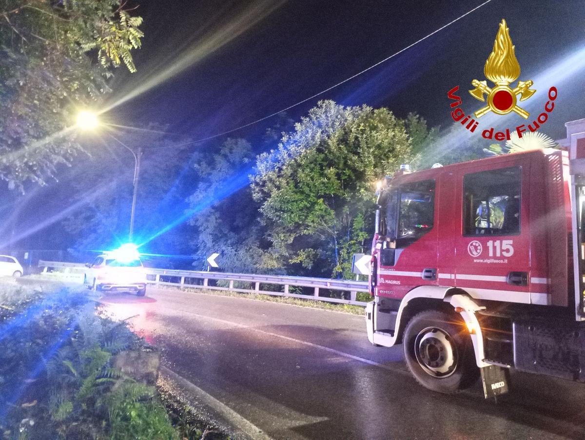 Lavena Ponte Tresa, si schiantano due auto con gruppi di amici: 7 ragazzi feriti
