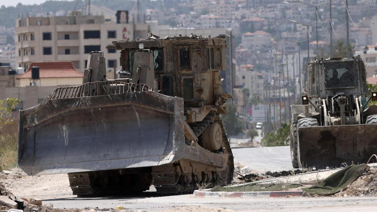 A Tulkarem, con poche ore di preavviso. 'Caccia ai militanti' A Tulkarem, con poche ore di preavviso. 'Caccia ai militanti'
