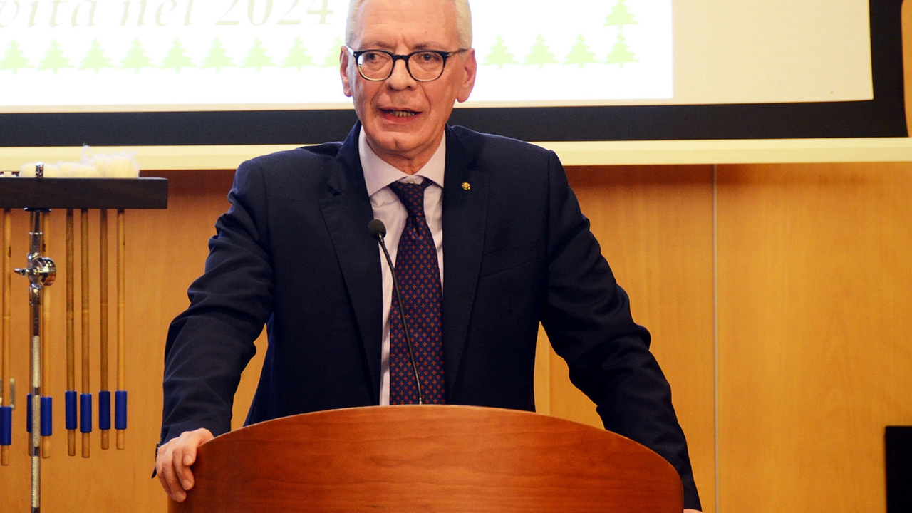 “Nell’ambito del panorama regionale, l’indice di delittuosità di Lecco è inferiore a quello di nove province lombarde” conferma il prefetto Sergio Pomponio “Nell’ambito del panorama regionale, l’indice di delittuosità di Lecco è inferiore a quello di nove province lombarde” conferma il prefetto Sergio Pomponio