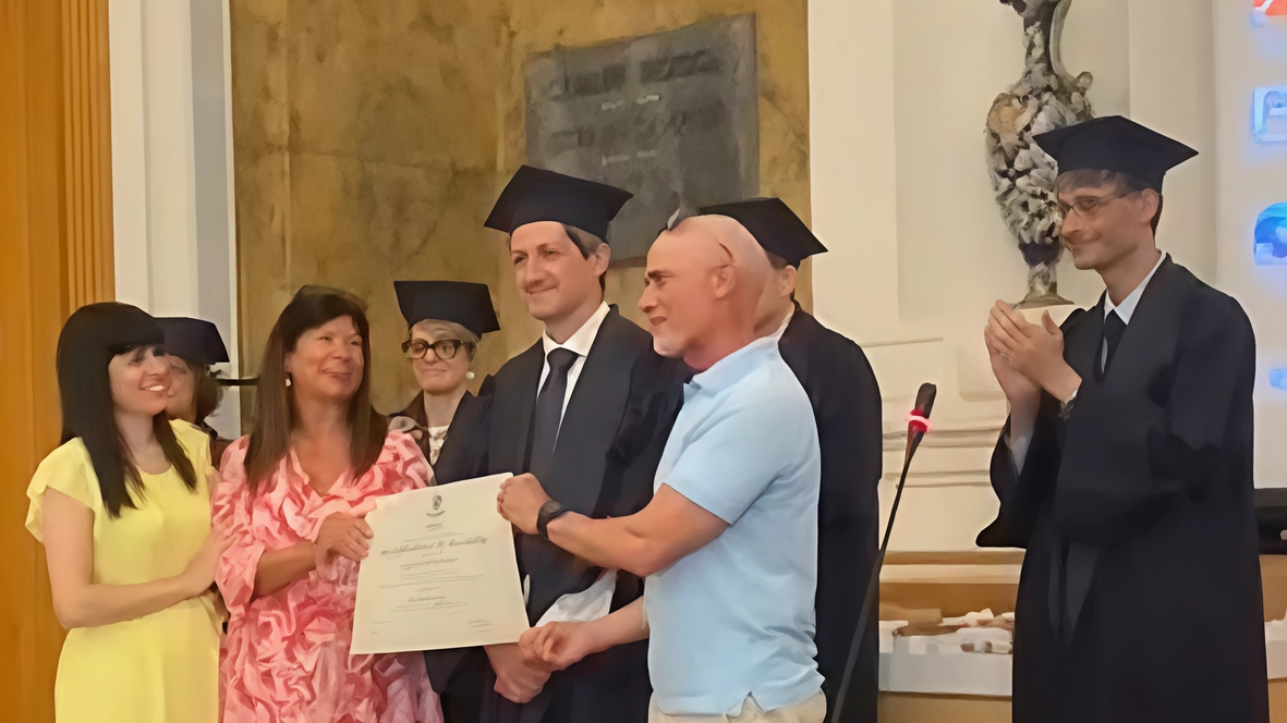 La cerimonia nell’aula magna del Politecnico di Milano con la laurea alla memoria per. Jacopo “Jajo“ Abramo in Ingegneria Energetica