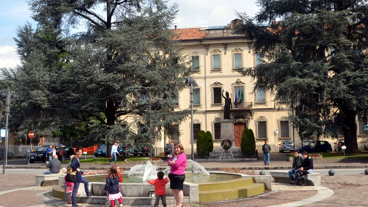 Il municipio di Merate Il municipio di Merate