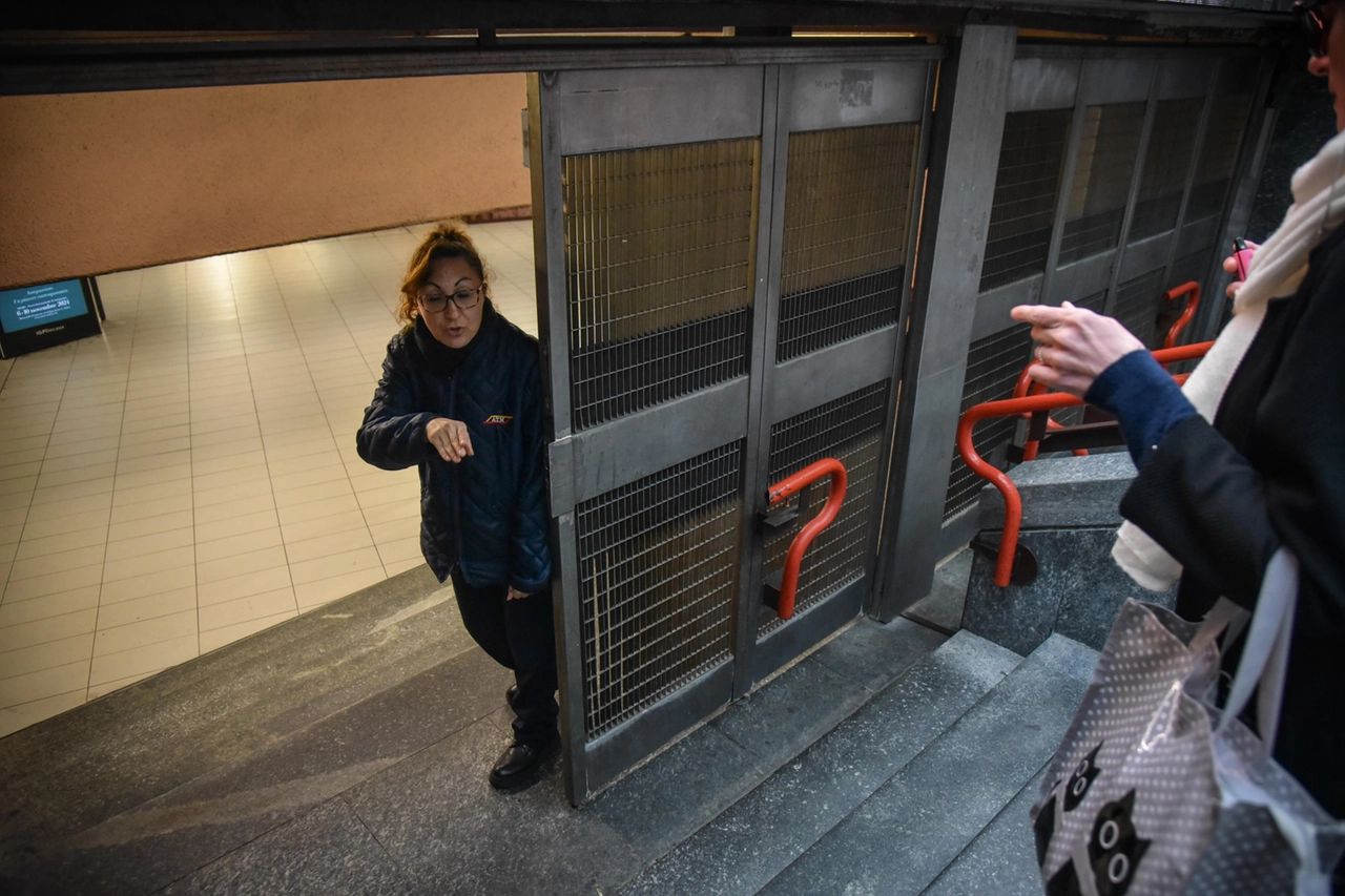Sciopero Atm e Trenord alla stazione Milano Cadorna il venerdi mattina