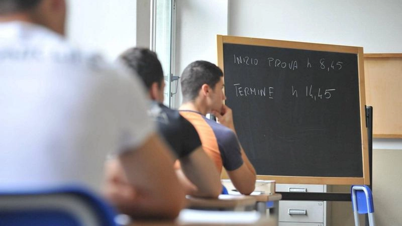 L’Istituto tecnico Maxwell di Cimiano segna un nuovo record: nessuno studente rimandato a settembre (foto generica di un esame) L’Istituto tecnico Maxwell di Cimiano segna un nuovo record: nessuno studente rimandato a settembre (foto generica di un esame)