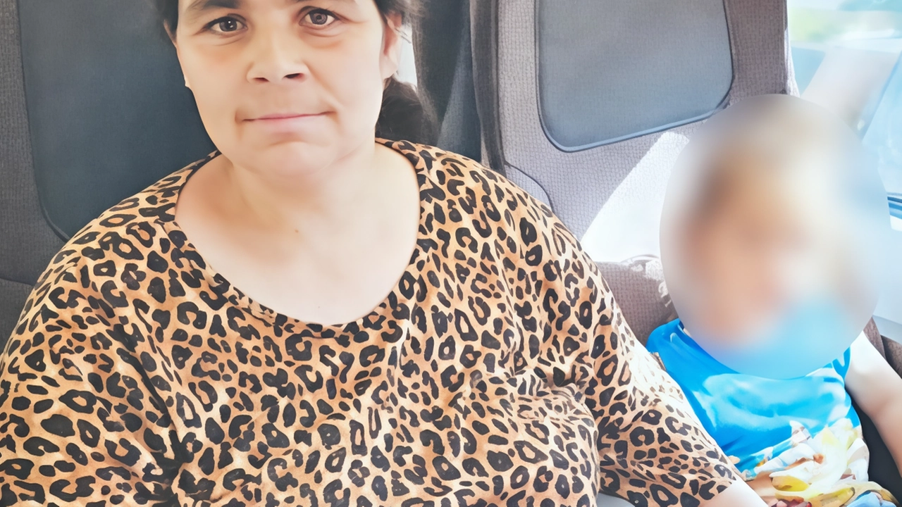 Una mamma romena scappa da una comunità protetta a Merate con il figlio di due anni. La Prefettura chiede aiuto per trovarli. Una mamma romena scappa da una comunità protetta a Merate con il figlio di due anni. La Prefettura chiede aiuto per trovarli.