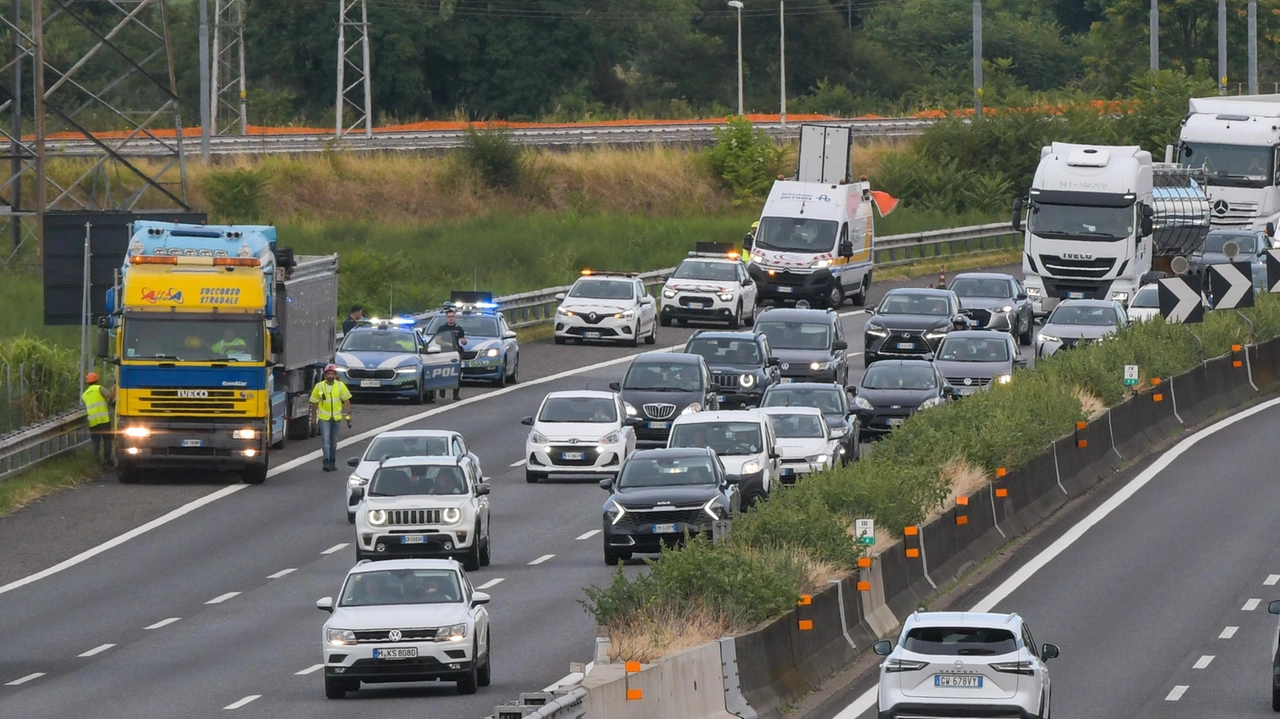 Grave incidente stradale sull'Autostrada A1, alle porte di Milano, a San Donato