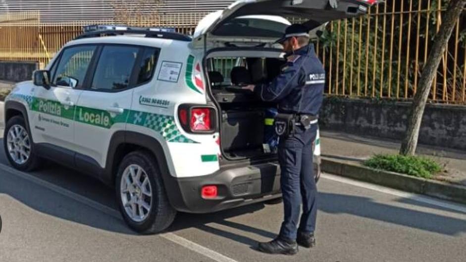 Monza, auto in fuga dopo l’incidente: il ferito scatta una foto al pirata e lo fa incastrare Monza, auto in fuga dopo l’incidente: il ferito scatta una foto al pirata e lo fa incastrare