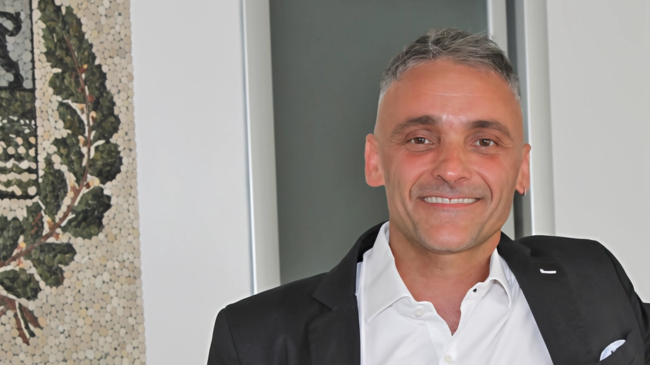 L’assessore al Commercio: "Nessun passo indietro, nessun intento discriminatorio. Andiamo avanti. Non possiamo tollerare comportamenti che disturbano la quiete pubblica e sfociano nella violenza". L’assessore al Commercio: "Nessun passo indietro, nessun intento discriminatorio. Andiamo avanti. Non possiamo tollerare comportamenti che disturbano la quiete pubblica e sfociano nella violenza".