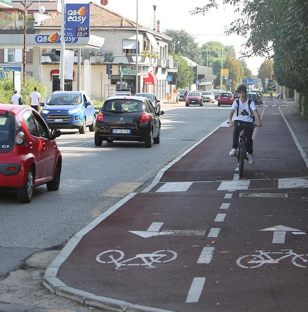 Sicurezza su due ruote a Lissone. Arrivano i cartelli “salvaciclisti”