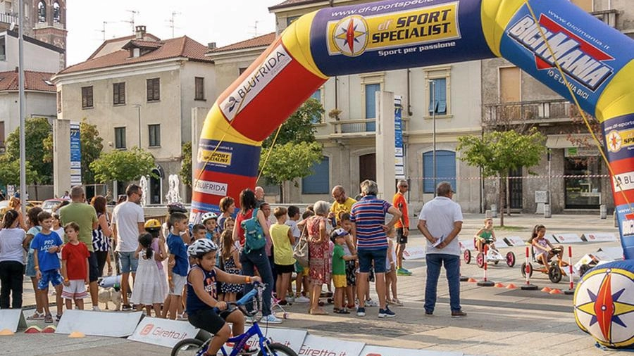 Presentati gli appuntamenti in programma nel fine settimana della corsa. La sindaca Borella: "Tante iniziative che valorizzano il nostro territorio". Presentati gli appuntamenti in programma nel fine settimana della corsa. La sindaca Borella: "Tante iniziative che valorizzano il nostro territorio".