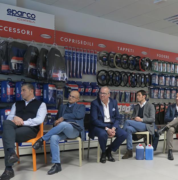 Famiglia Colzani. L’impero nato dalle biciclette Famiglia Colzani. L’impero nato dalle biciclette