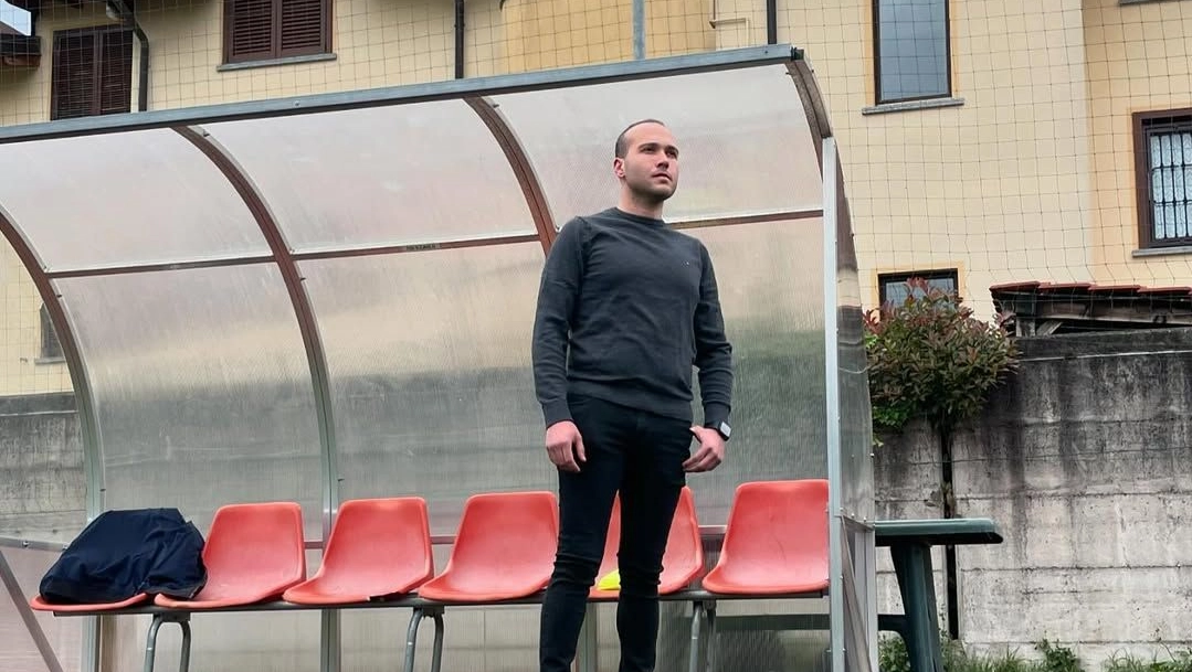 Il ricovero all’ospedale di Legnano si è rivelato inutile per Davide Semprevivo colpito da malore sul campo di Cairate Il ricovero all’ospedale di Legnano si è rivelato inutile per Davide Semprevivo colpito da malore sul campo di Cairate