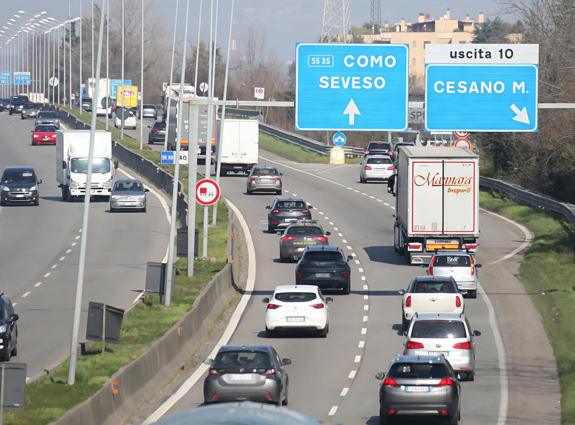 Pedemontana, 3 anni di cantieri. Giù tre ponti a Cesano Maderno: "Si registreranno grandi difficoltà" Pedemontana, 3 anni di cantieri. Giù tre ponti a Cesano Maderno: "Si registreranno grandi difficoltà"