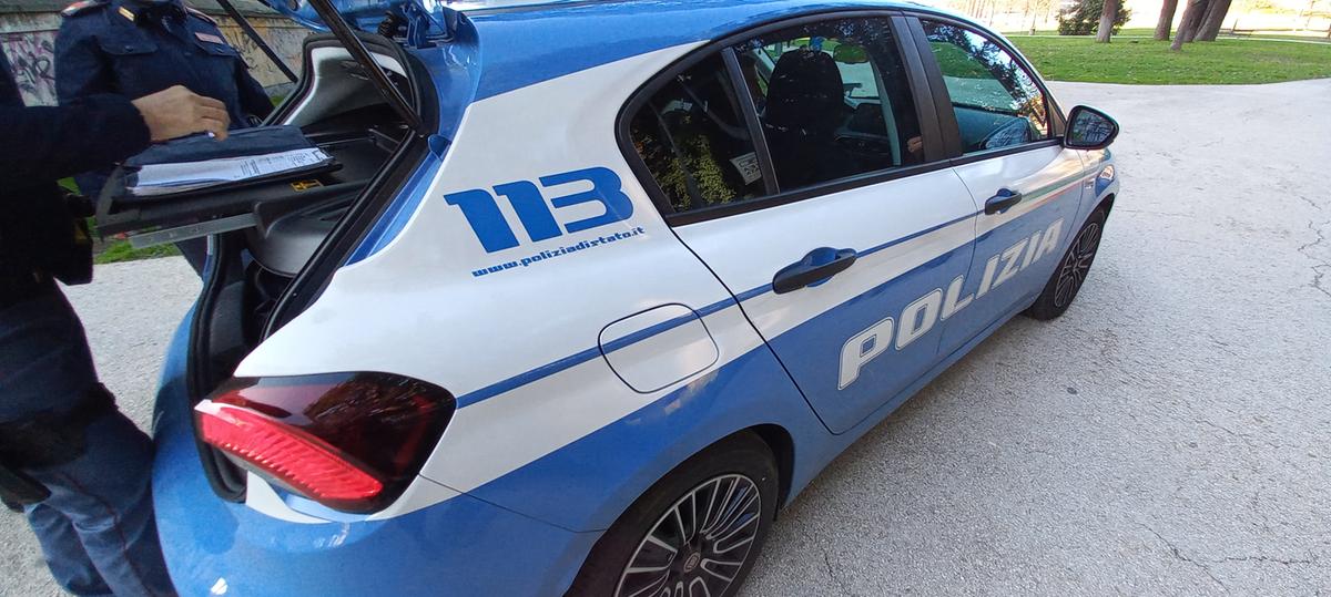 Legnano, anziano truffato con falso trading on line: la Polizia recupera 60mila euro