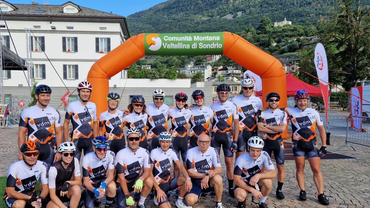 Oltre 1200 chilometri in bicicletta per raggiungere la città eterna in occasione del Giubileo. È ormai tutto pronto a... Oltre 1200 chilometri in bicicletta per raggiungere la città eterna in occasione del Giubileo. È ormai tutto pronto a...