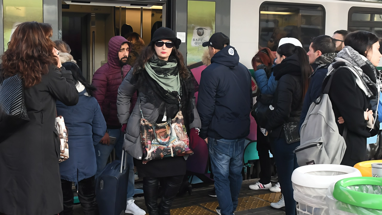 Oggi scatta l’entrata in vigore dell’orario invernale di Trenord con alcune novità: l’offerta giornaliera sulle linee regionali e suburbane sale da 2270 a 2330 corse Oggi scatta l’entrata in vigore dell’orario invernale di Trenord con alcune novità: l’offerta giornaliera sulle linee regionali e suburbane sale da 2270 a 2330 corse