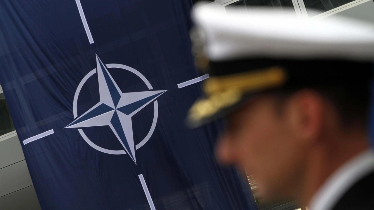 La Germania ha annunciato oggi che finanzierà un pacchetto di 500 milioni di dollari in attrezzature militari e munizioni per... La Germania ha annunciato oggi che finanzierà un pacchetto di 500 milioni di dollari in attrezzature militari e munizioni per...