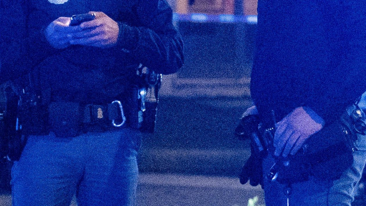 Lodi, titolare del locale colpita con una sedia alla schiena al momento di pagare il conto Lodi, titolare del locale colpita con una sedia alla schiena al momento di pagare il conto