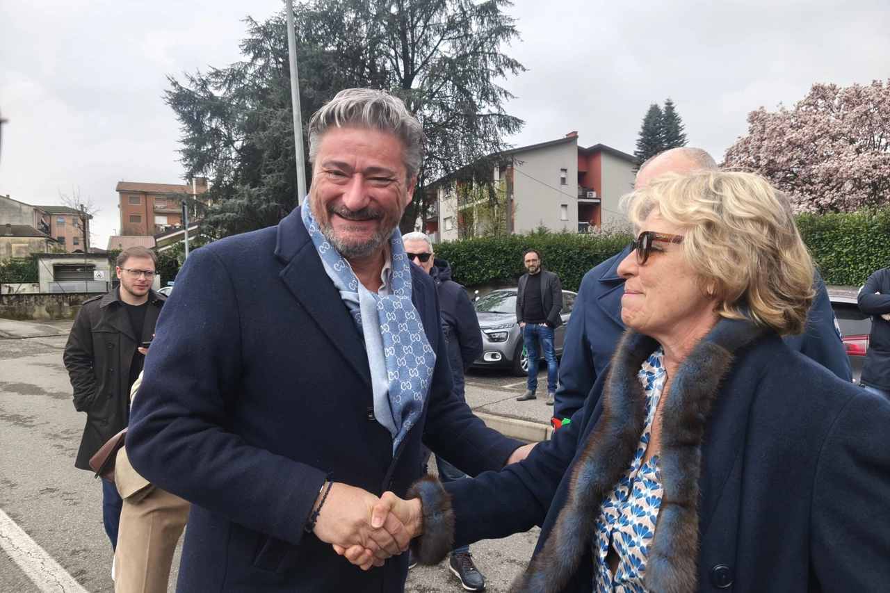 Sant'Angelo Lodigiano, Stefania Craxi e l'assessore regionale Gianluca Comazzi