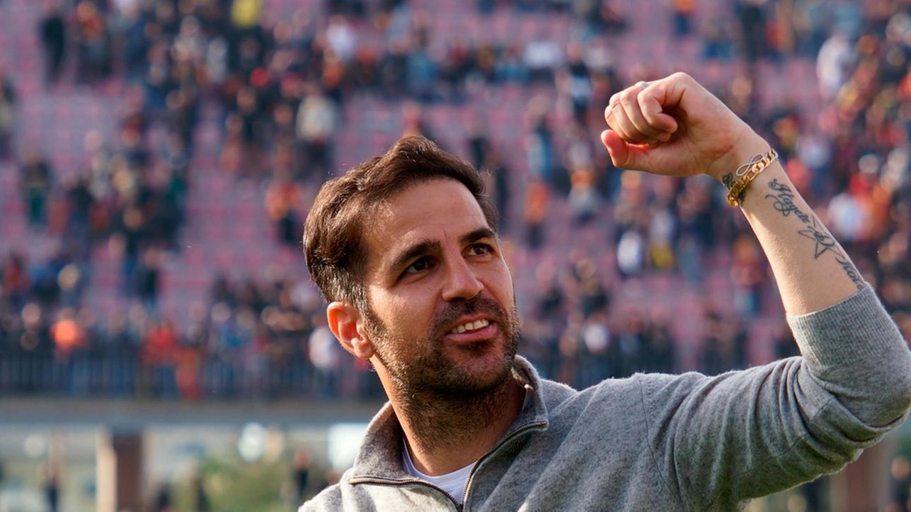 Il Calcio Como celebra i premi Esport tv e punta all'Europa con Suwarso e Fabregas. Nuovo stadio per una dimensione internazionale. Il Calcio Como celebra i premi Esport tv e punta all'Europa con Suwarso e Fabregas. Nuovo stadio per una dimensione internazionale.