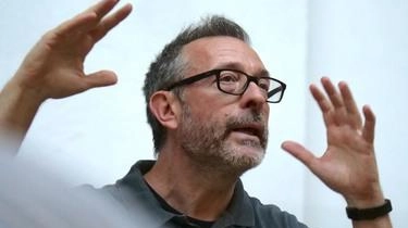 Gianni Vacchelli, autore e narratore dalla penna incisiva, presenterà il suo nuovo romanzo trilogia "I Vivi (un’Orestea)" alla Biblioteca di... Gianni Vacchelli, autore e narratore dalla penna incisiva, presenterà il suo nuovo romanzo trilogia "I Vivi (un’Orestea)" alla Biblioteca di...