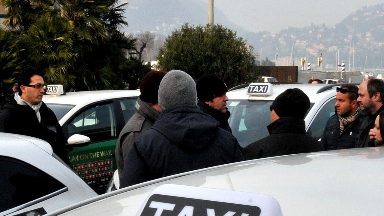 Como, salgono a quota sessantaquattro. Il tema era priorità della Giunta Como, salgono a quota sessantaquattro. Il tema era priorità della Giunta