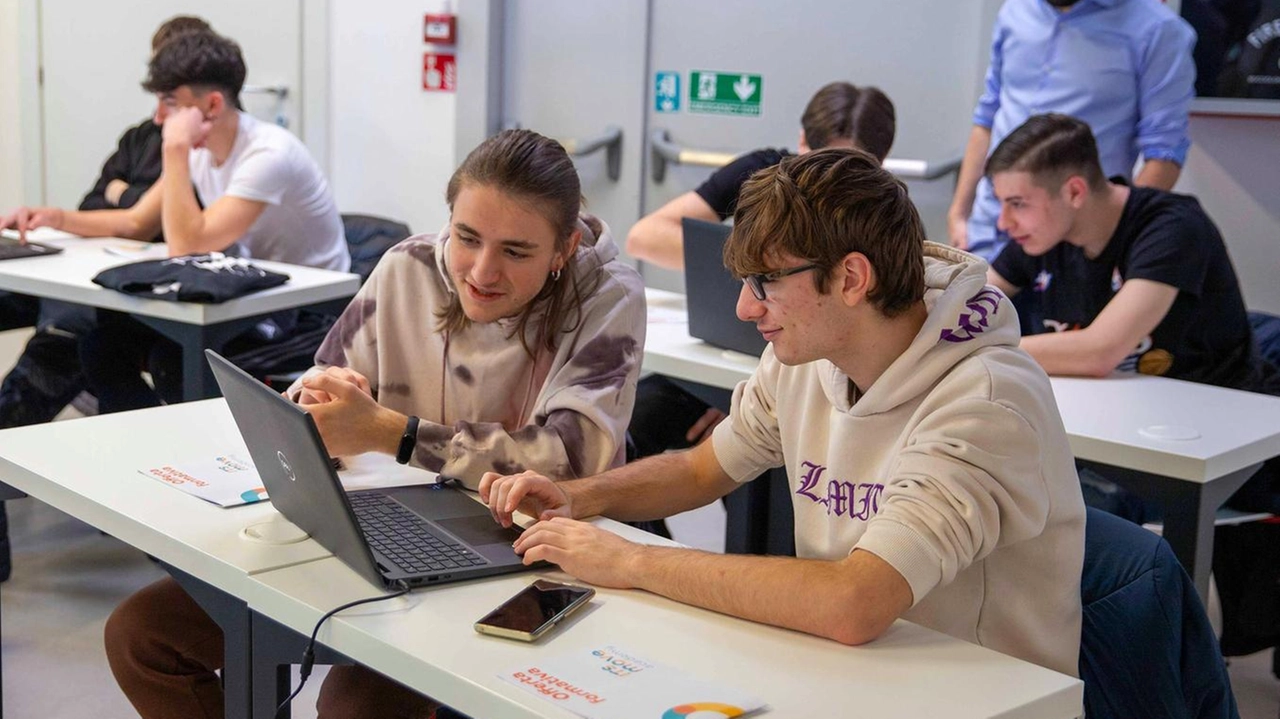 Da Mind Milano alle scuole superiori di tutta Italia grazie a un palinsesto di attività online. È il “Social... Da Mind Milano alle scuole superiori di tutta Italia grazie a un palinsesto di attività online. È il “Social...
