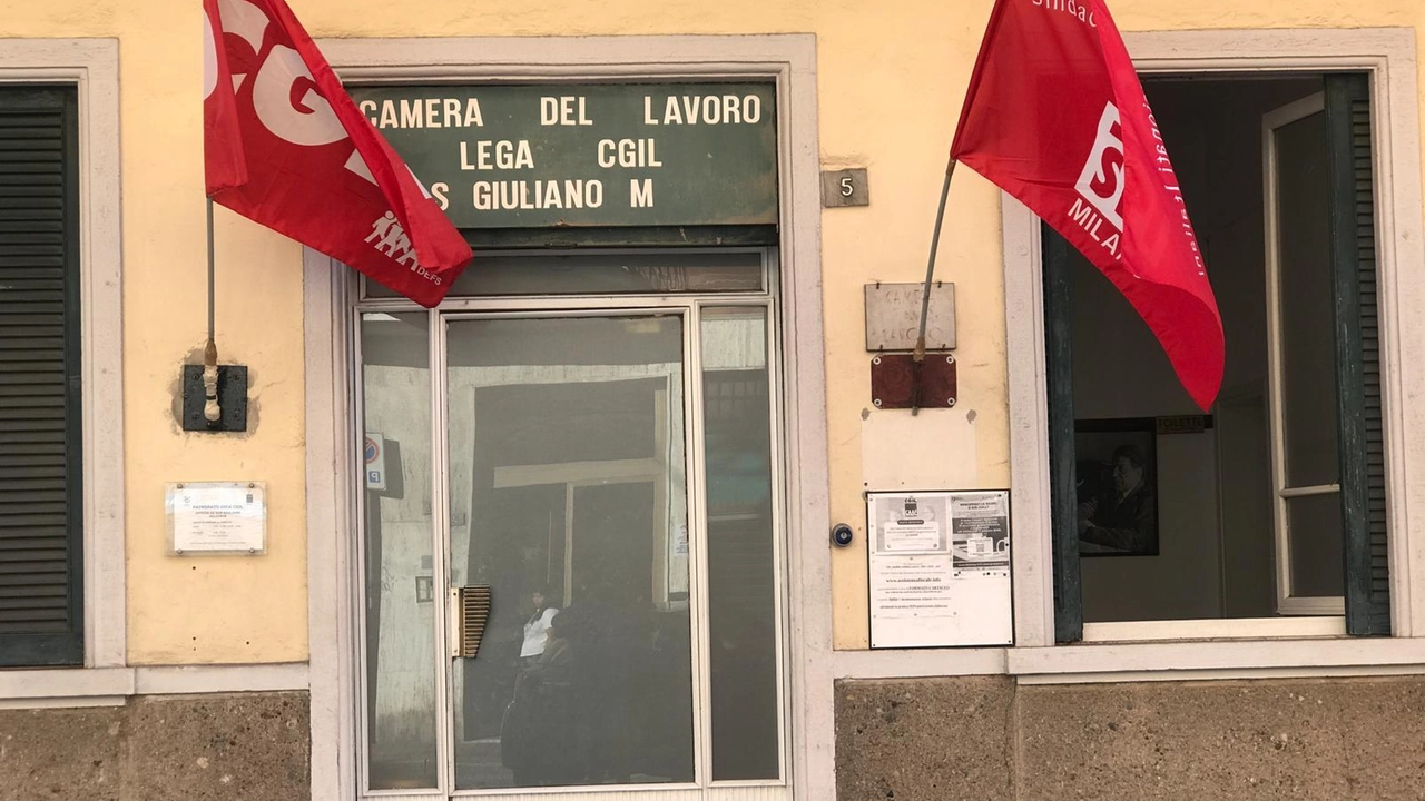 Le bandiere sono state poi ripristinate