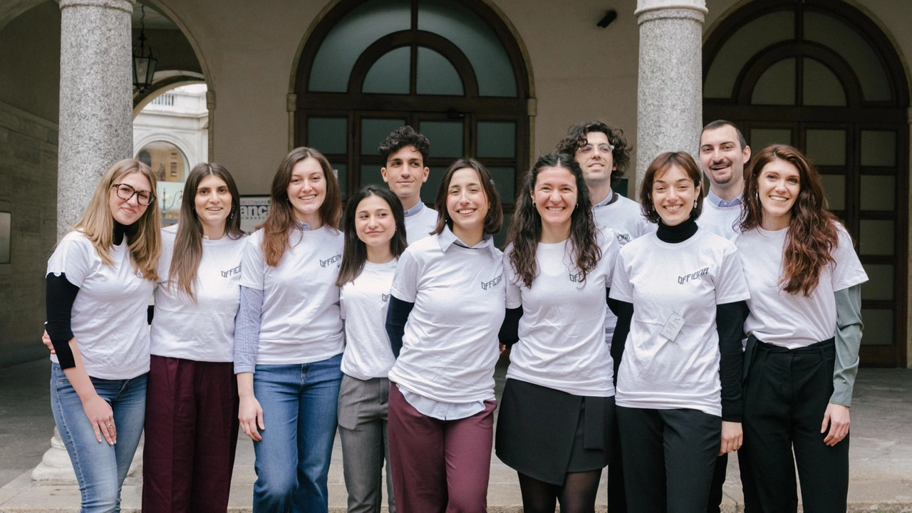 Formazione sul campo per un gruppo di giovani selezionati a Cinisello Balsamo, Rho, Monza e Brescia "Amministrazioni locali trasformate in laboratori di sperimentazione partecipativa e di innovazione aperta" . Formazione sul campo per un gruppo di giovani selezionati a Cinisello Balsamo, Rho, Monza e Brescia "Amministrazioni locali trasformate in laboratori di sperimentazione partecipativa e di innovazione aperta" .