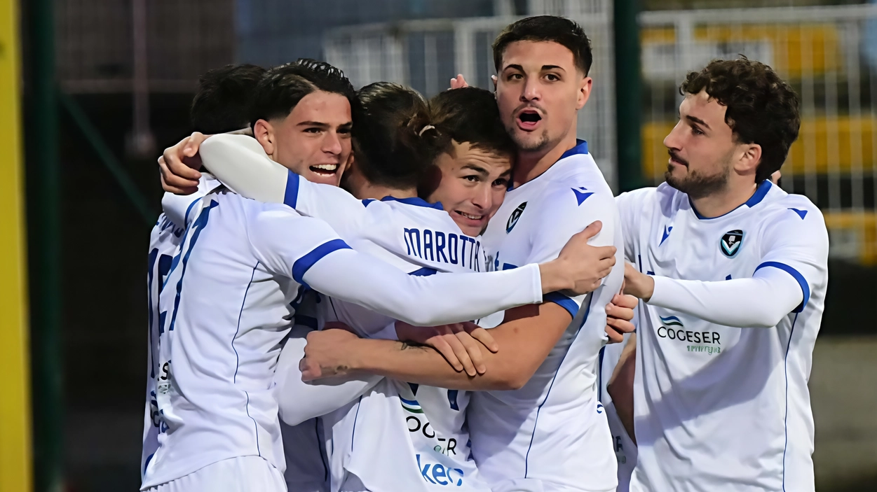 I giocatori della Giana Erminio, vittoriosi 3-1 nella gara d’andata contro il Monopoli I giocatori della Giana Erminio, vittoriosi 3-1 nella gara d’andata contro il Monopoli