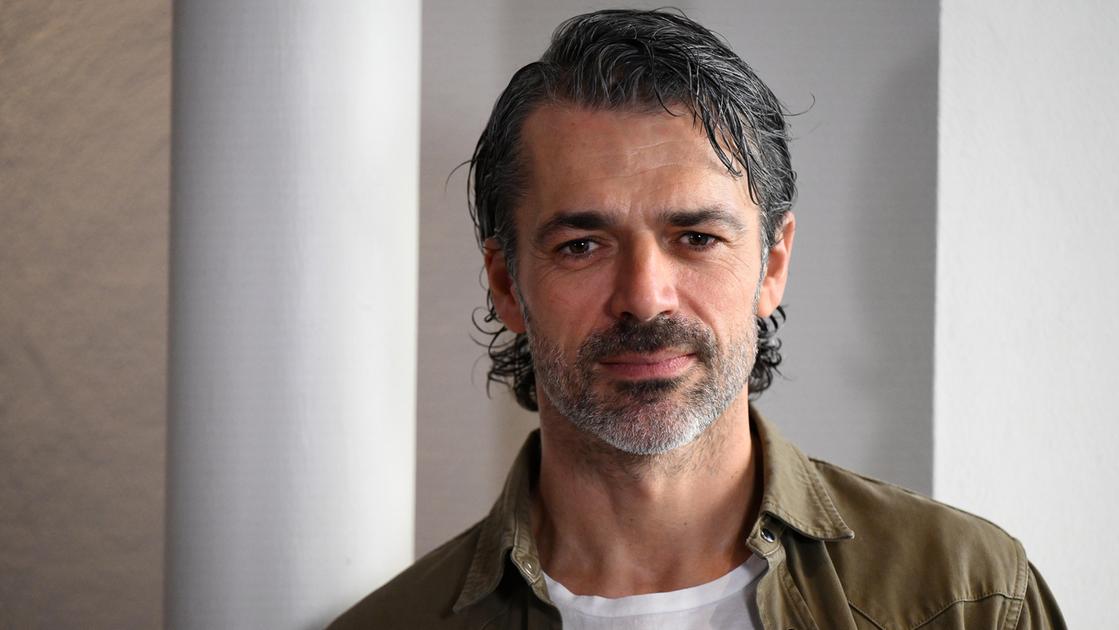 Luca Argentero: “Da attore a imprenditore di birra e bollicine analcoliche (per chi guida). Dopo 50 film mi chiedono ancora del Gf” Luca Argentero: “Da attore a imprenditore di birra e bollicine analcoliche (per chi guida). Dopo 50 film mi chiedono ancora del Gf”