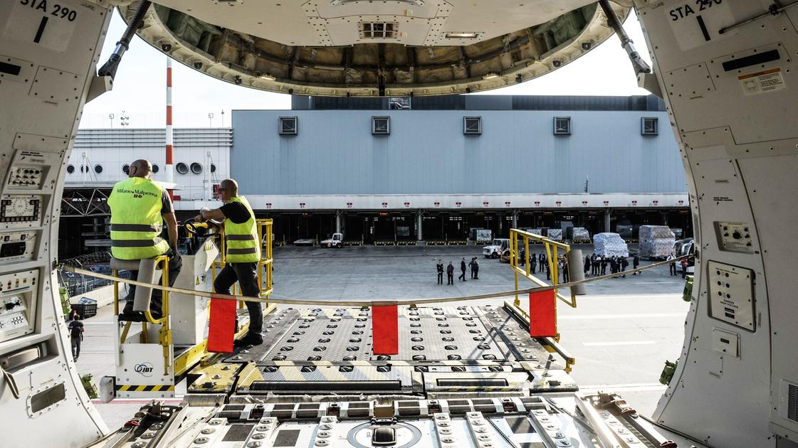 Malpensa nuove da Ilgiorno.it malpensa e le nuove rotte i comitati si appellano ai sindaci distribuzione diversa dei cargo