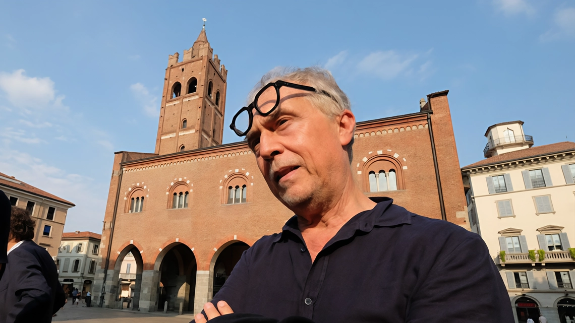 Si continua con una staffetta interna alla società di Concorezzo J+S. Dieci piani del Centro Maria Letizia Verga contro le leucemie infantili. Si continua con una staffetta interna alla società di Concorezzo J+S. Dieci piani del Centro Maria Letizia Verga contro le leucemie infantili.