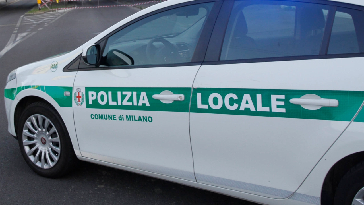 Polizia locale di Milano (Foto d'archivio) Polizia locale di Milano (Foto d'archivio)