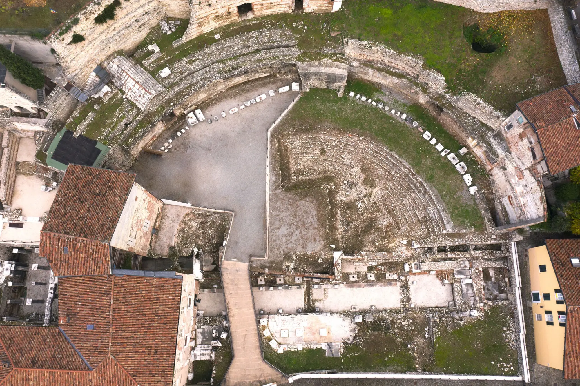 Teatro romano di Brescia, al via gli scavi archeologici