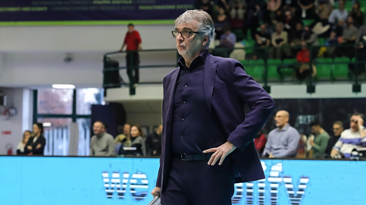 Coach Massimo Eccheli è alla sua settima stagione sulla panchina brianzola Coach Massimo Eccheli è alla sua settima stagione sulla panchina brianzola