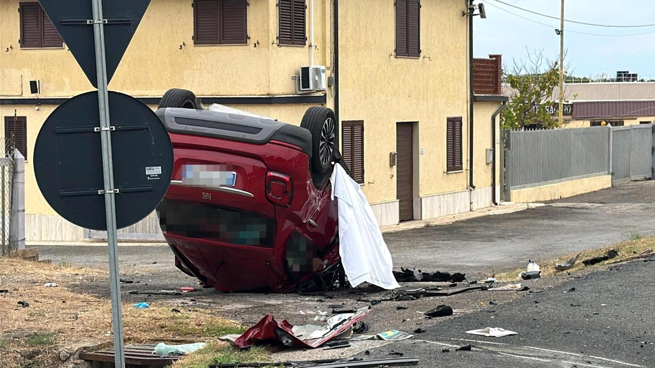 L’incidente sul “tratto maledetto“ dell’Aurelia: il creativo milanese aveva 59 anni