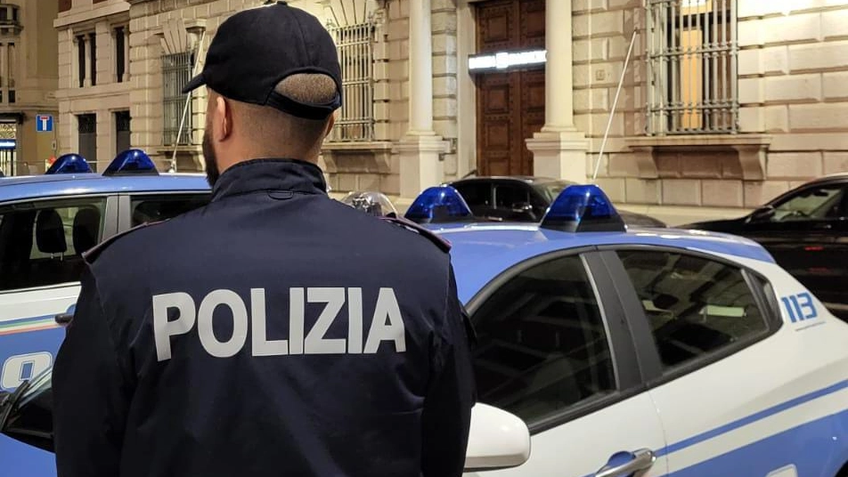 Polizia in azione a Brescia Polizia in azione a Brescia