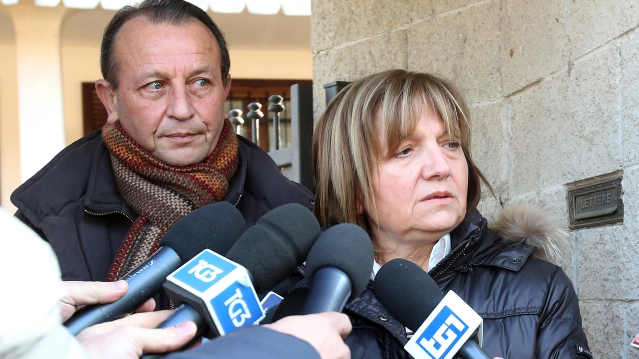 Rita e Giuseppe Poggi, genitori di Chiara, non credono nel coinvolgimento di Andrea Sempio Rita e Giuseppe Poggi, genitori di Chiara, non credono nel coinvolgimento di Andrea Sempio