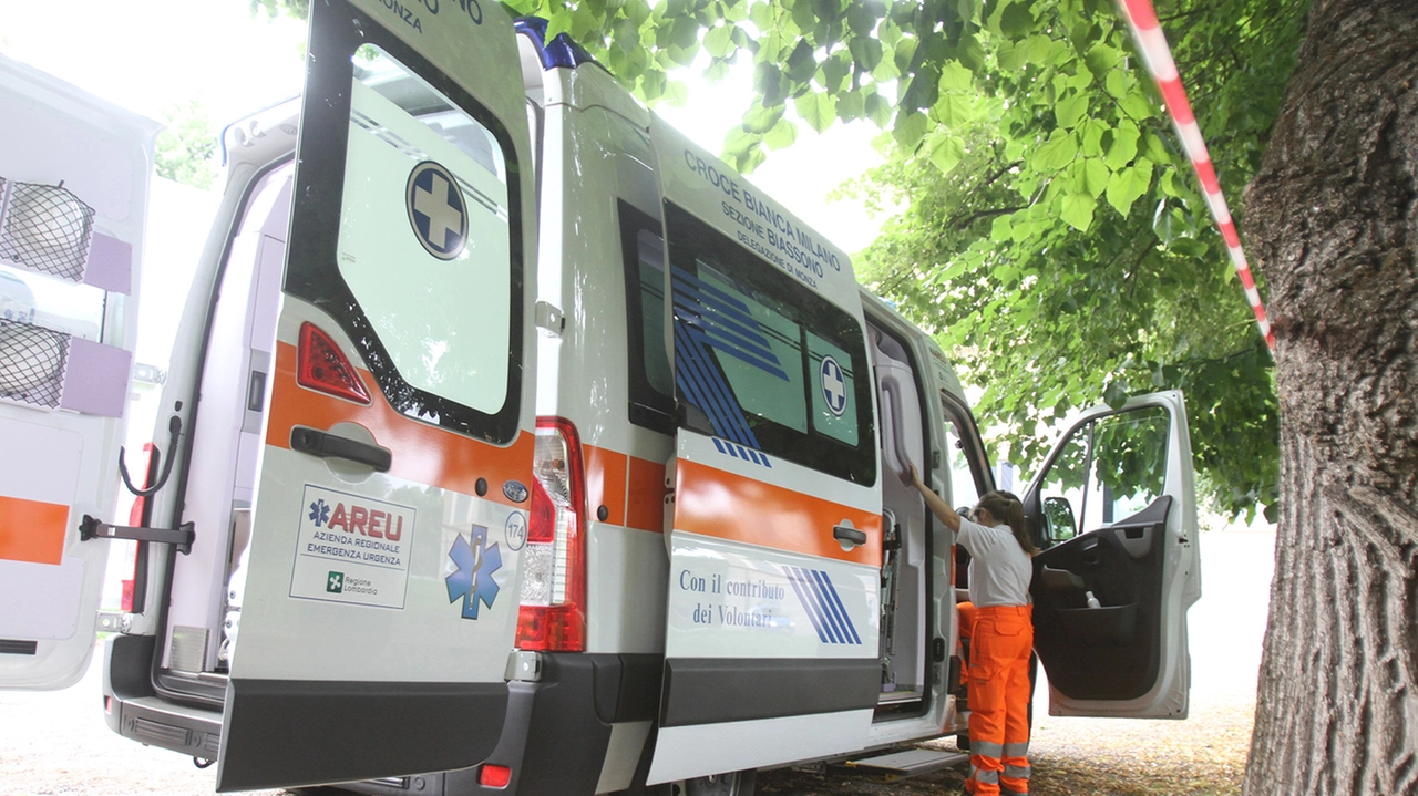 Ambulanza in azione in una foto di archivio