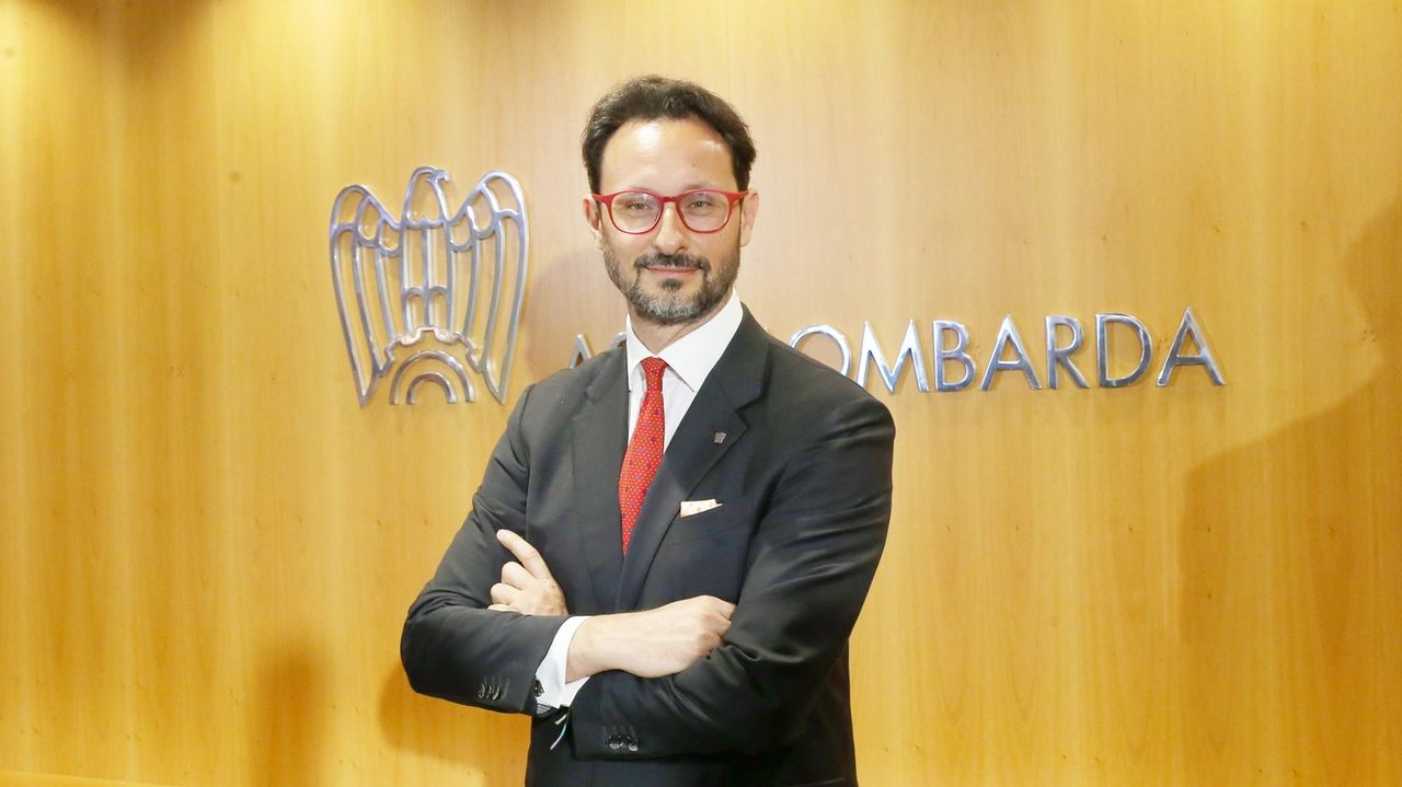 Alvise Biffi è il nuovo presidente Assolombarda. Sostituisce Alessandro Spada alla guida dell’organizzazione Alvise Biffi è il nuovo presidente Assolombarda. Sostituisce Alessandro Spada alla guida dell’organizzazione