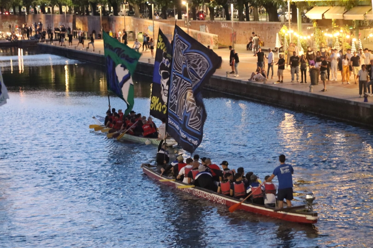 La festa della Curva Nord in Darsena