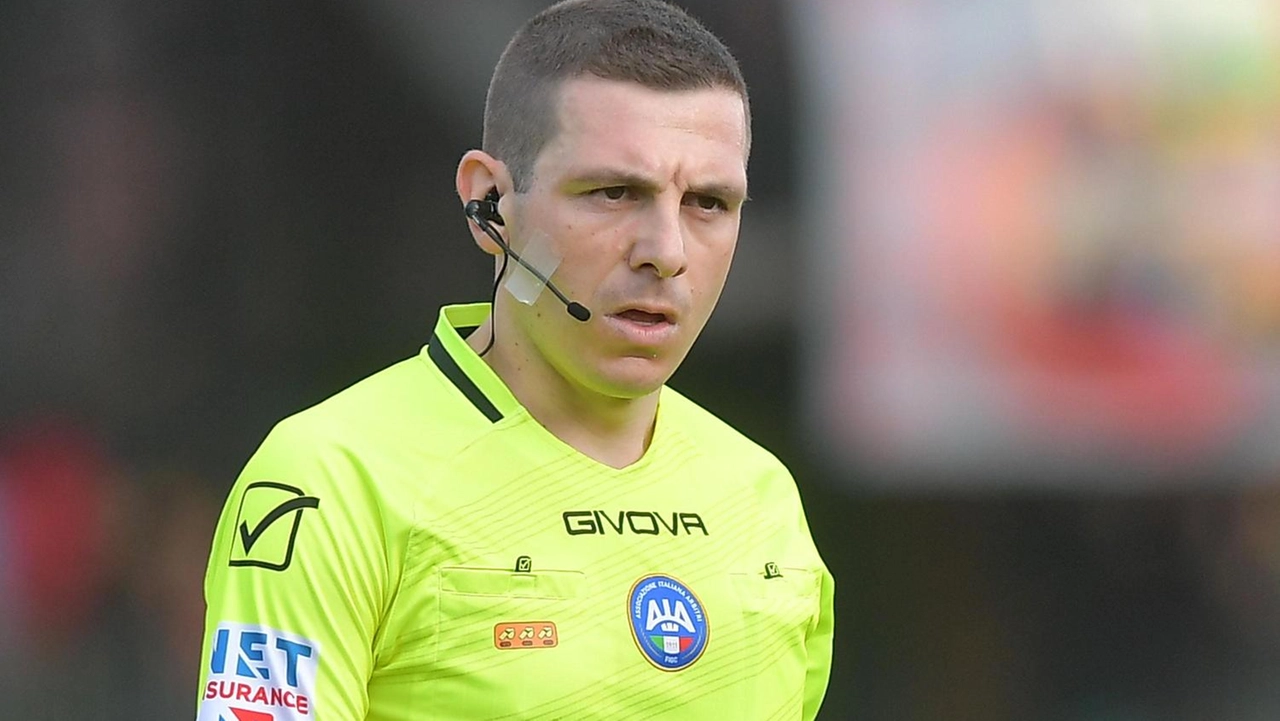 Fra i cinque arbitri che passeranno dalla prossima stagione sportiva alla Can di serie A, c’è anche Andrea Calzavara...