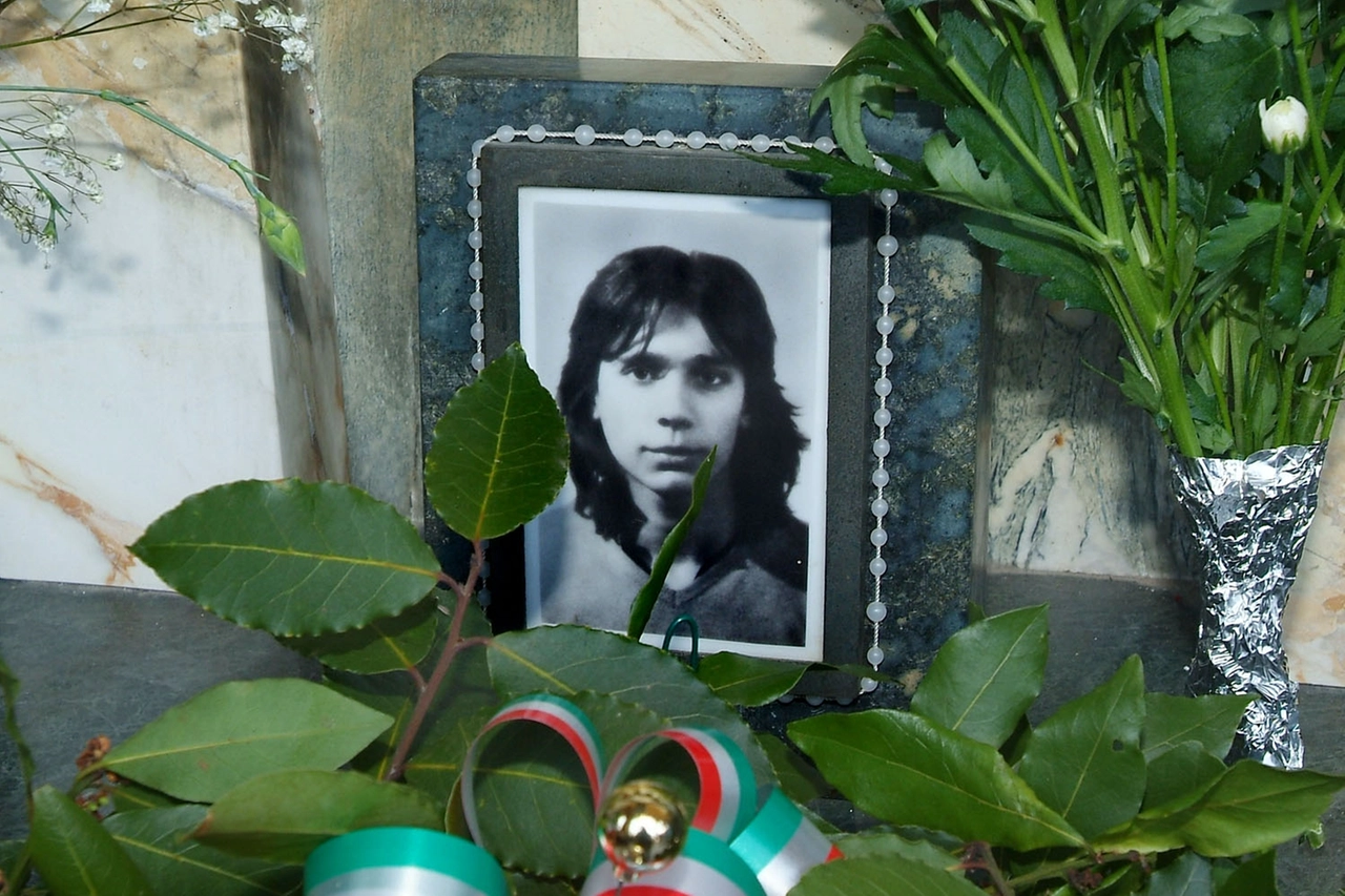La tomba di Sergio Ramelli nel cimitero di Lodi