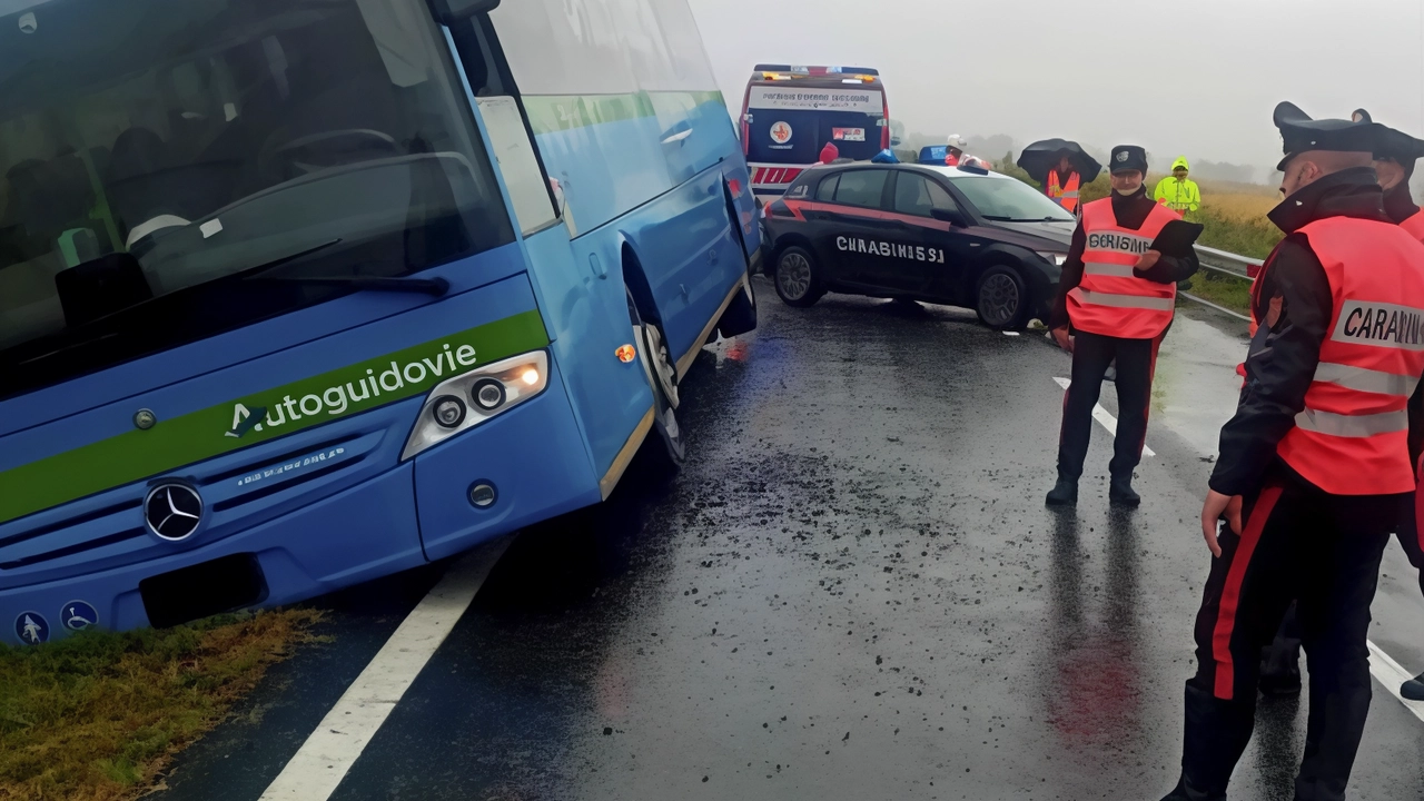 Il mezzo di Autoguidovie in servizio sulla tratta Pieve del Cairo-Mortara è rimasto inclinato su un fianco