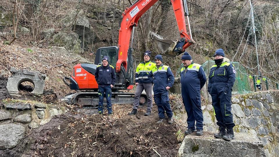 Frana nell’Alto Garda Bresciano: strada chiusa a Navazzo, 4 paesi sono isolati